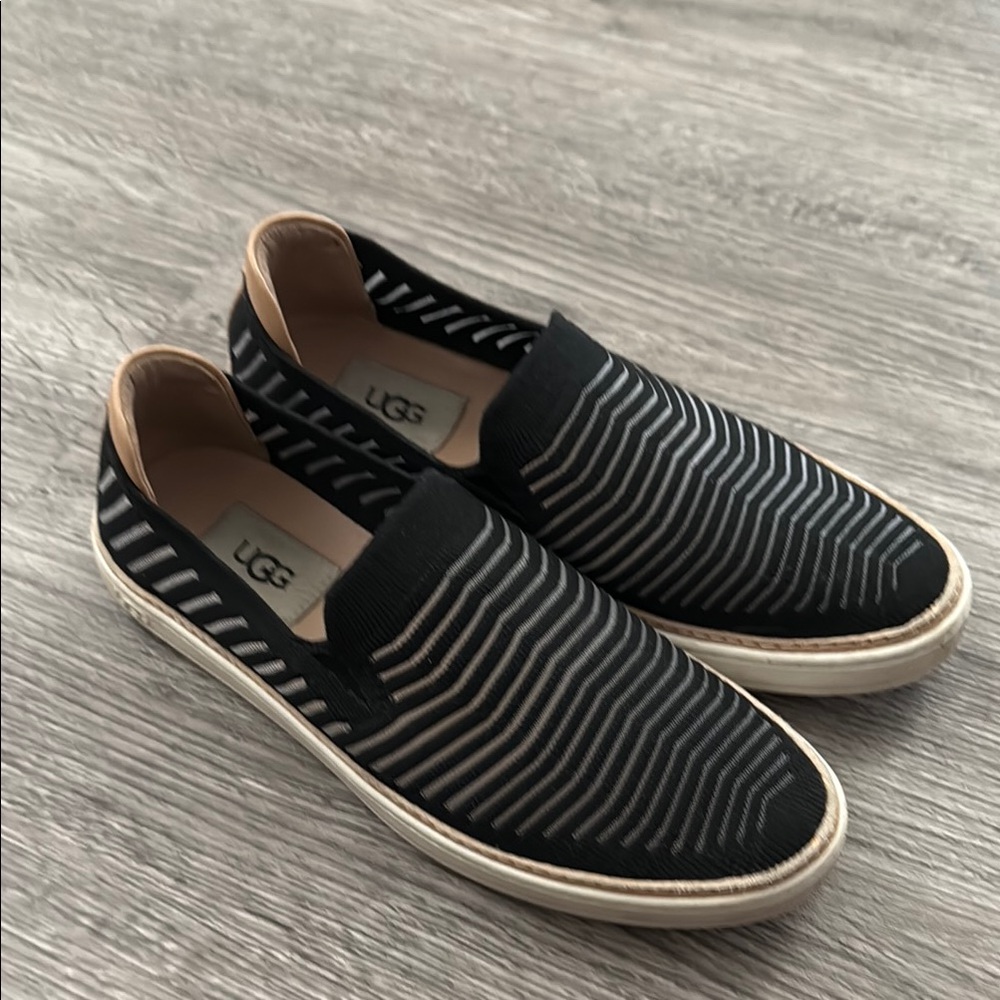 UGG Black and Tan Flats with Elastic Panels